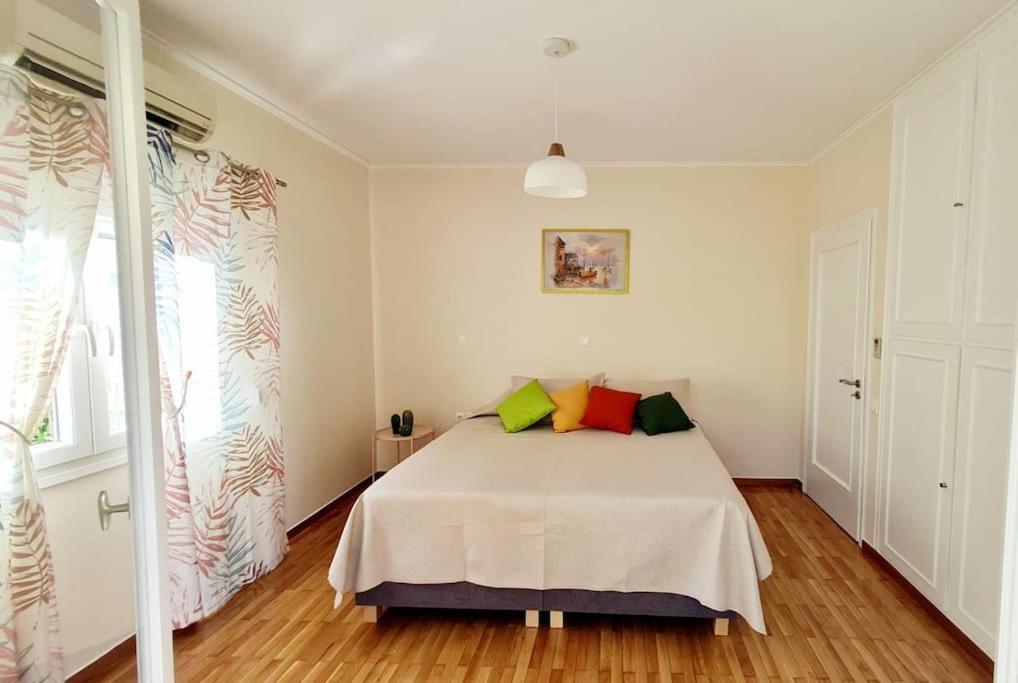 Glyfada Path Of Poets Apartment เอเธนส์ ภายนอก รูปภาพ