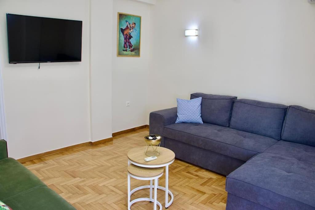Glyfada Path Of Poets Apartment เอเธนส์ ภายนอก รูปภาพ