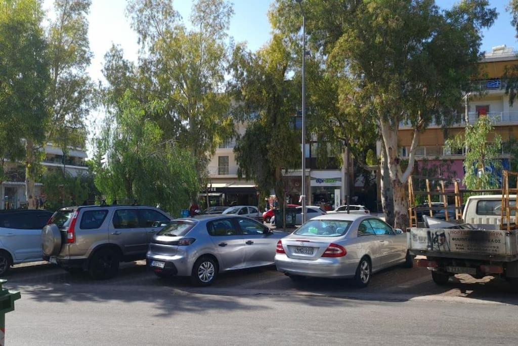 Glyfada Path Of Poets Apartment เอเธนส์ ภายนอก รูปภาพ