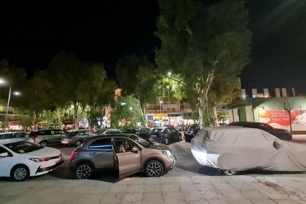 Glyfada Path Of Poets Apartment เอเธนส์ ภายนอก รูปภาพ